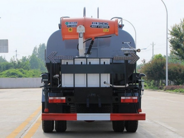國(guó)六東風(fēng)D9 12噸 噴霧車